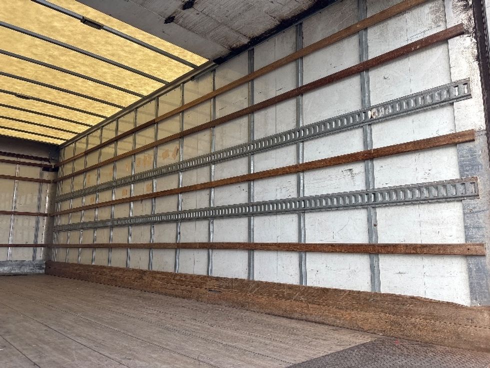 Medium Duty Box Truck-Light and Medium Duty Trucks-Freightliner-2019-M2-Toronto-ON-297,228\n\t\tkm-$ 56,500 - Image 12