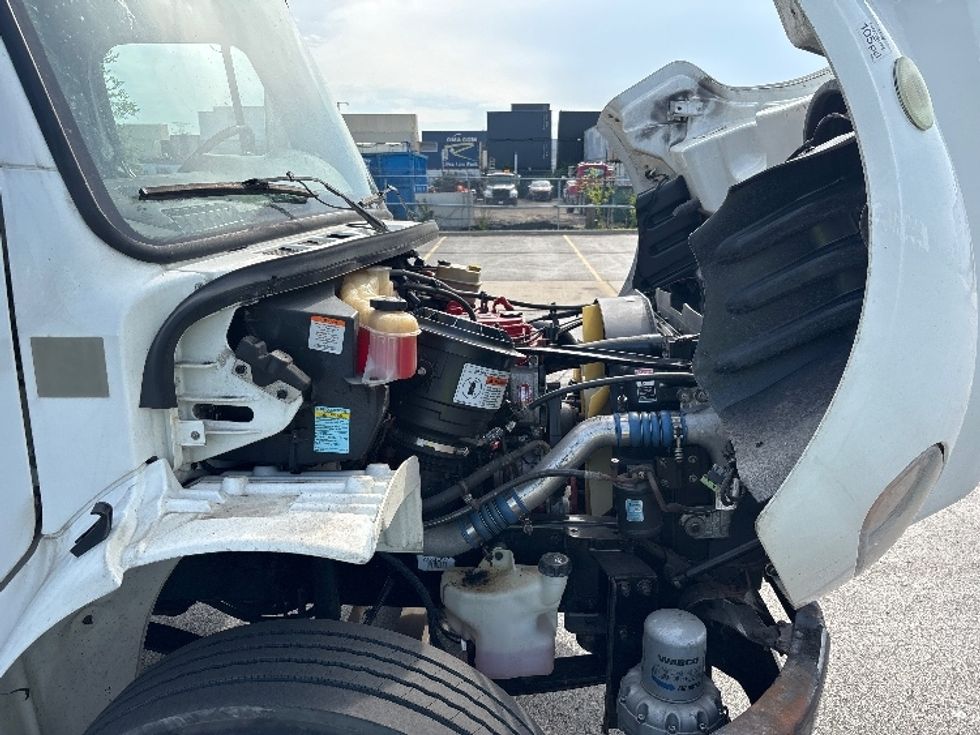 Medium Duty Box Truck-Light and Medium Duty Trucks-Freightliner-2019-M2-Toronto-ON-297,228\n\t\tkm-$ 56,500 - Image 23