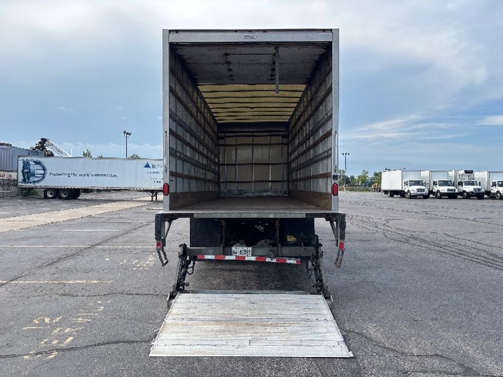 Medium Duty Box Truck-Light and Medium Duty Trucks-Freightliner-2019-M2-Toronto-ON-297,228\n\t\tkm-$ 56,500 - Image 9