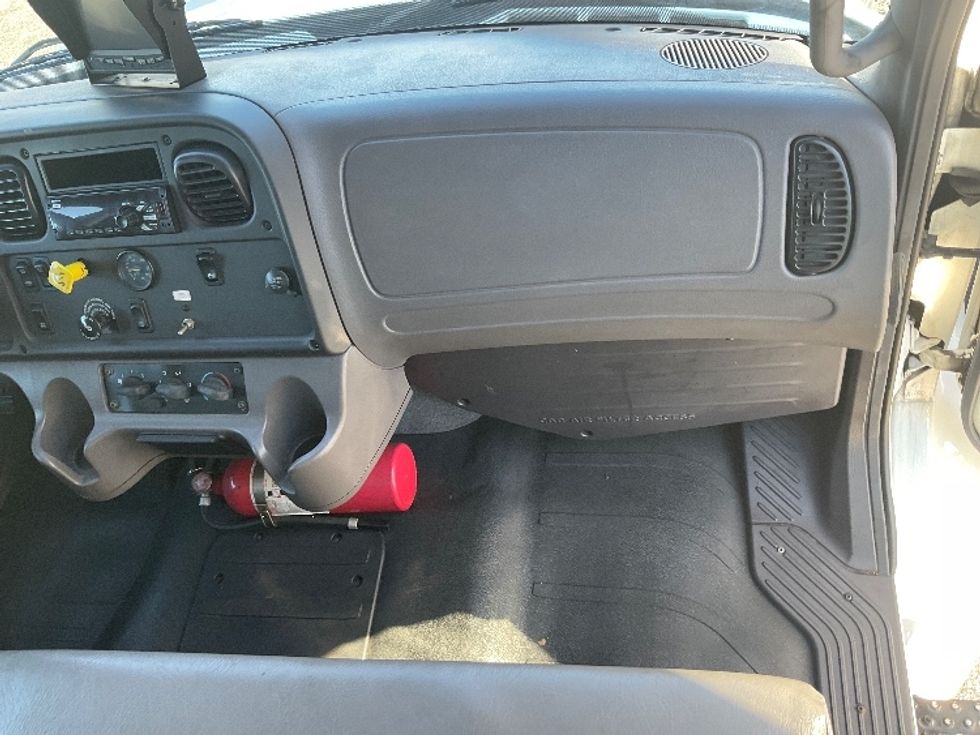 Medium Duty Box Truck-Light and Medium Duty Trucks-Freightliner-2019-M2-Torrance-CA-103,715\n\t\tmiles-$ 43,000 - Image 21