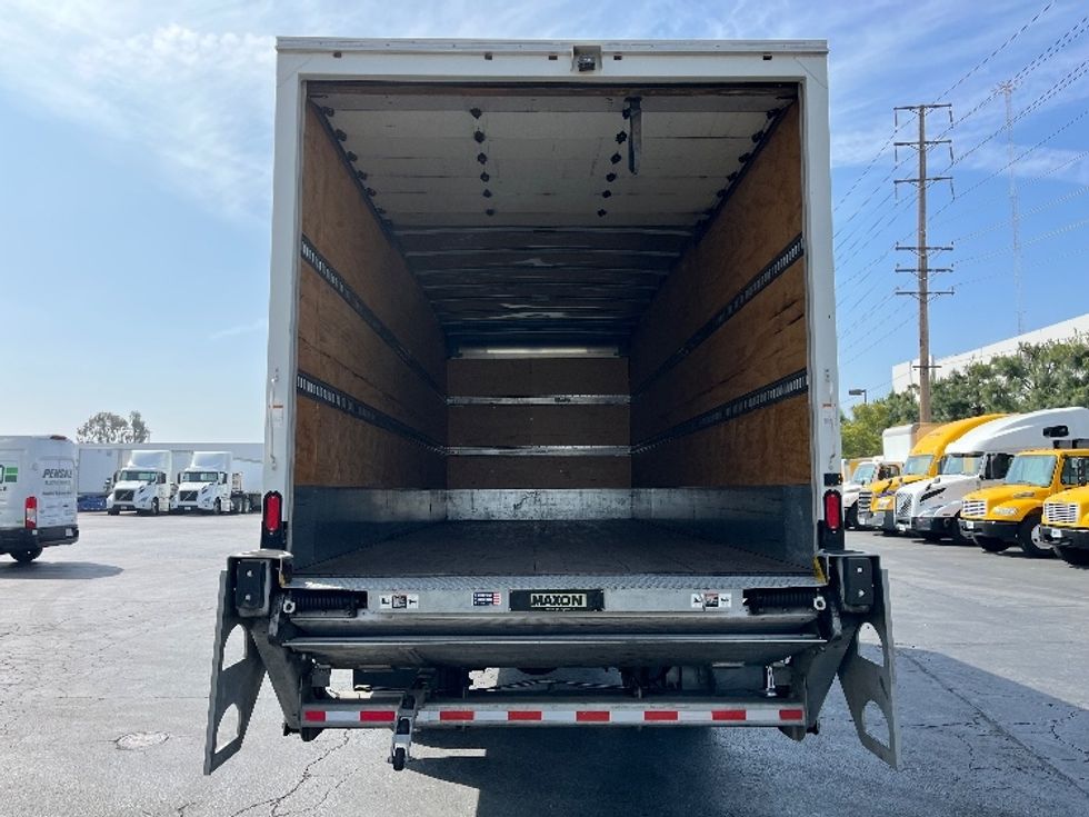 Medium Duty Box Truck-Light and Medium Duty Trucks-Freightliner-2019-M2-Torrance-CA-103,775\n\t\tmiles-$ 60,000 - Image 8