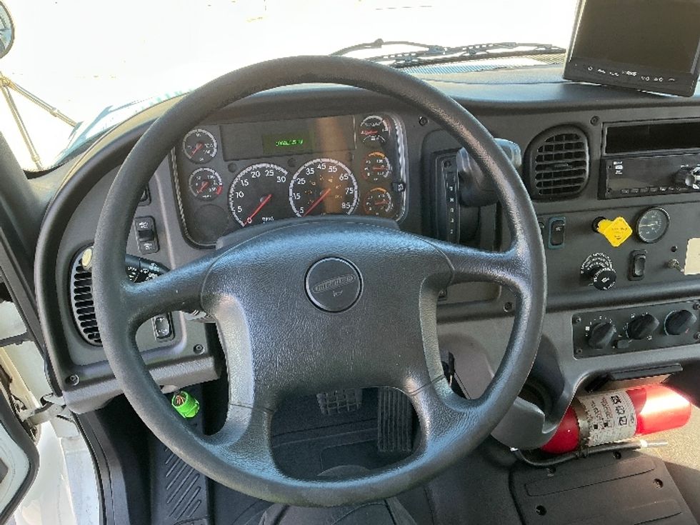 Medium Duty Box Truck-Light and Medium Duty Trucks-Freightliner-2019-M2-Torrance-CA-105,981\n\t\tmiles-$ 41,750 - Image 17