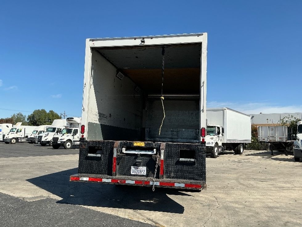 Medium Duty Box Truck-Light and Medium Duty Trucks-Freightliner-2019-M2-Torrance-CA-105,981\n\t\tmiles-$ 41,750 - Image 8