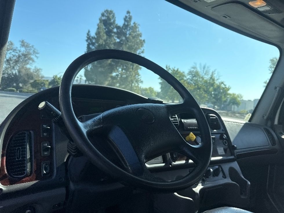Medium Duty Box Truck-Light and Medium Duty Trucks-Freightliner-2019-M2-Torrance-CA-110,425\n\t\tmiles-$ 61,500 - Image 16