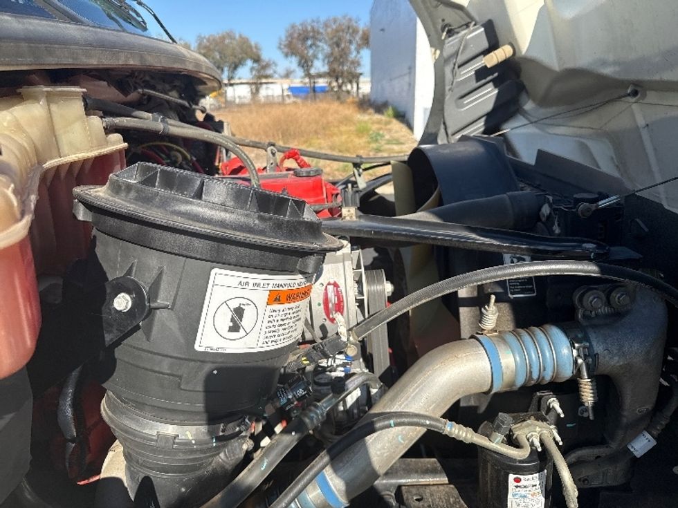 Medium Duty Box Truck-Light and Medium Duty Trucks-Freightliner-2019-M2-Torrance-CA-110,425\n\t\tmiles-$ 61,500 - Image 19