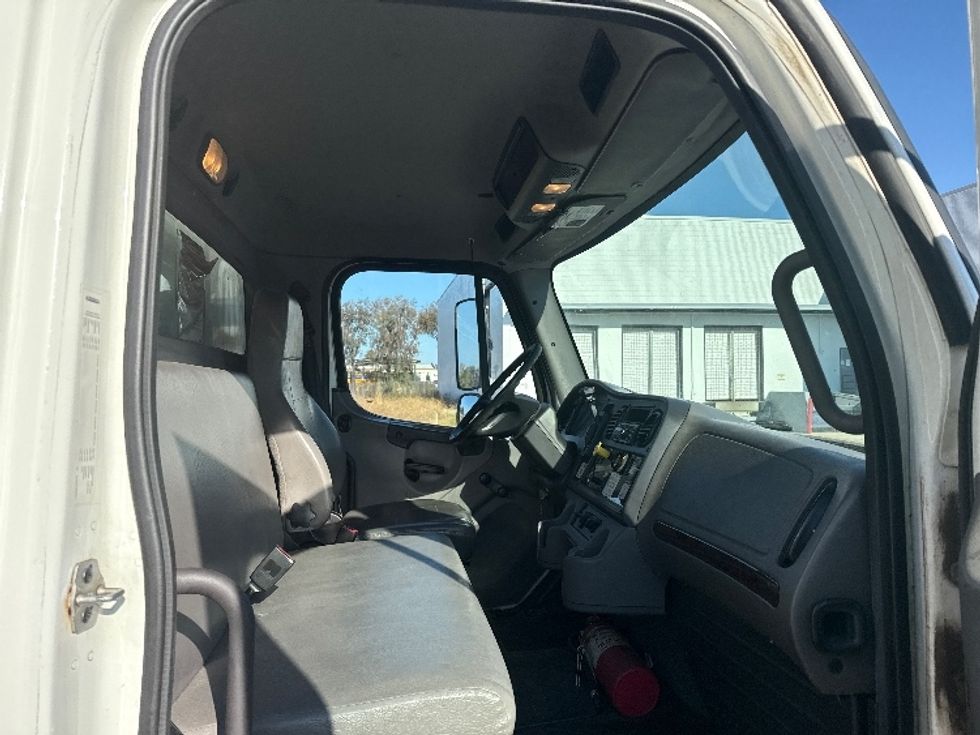 Medium Duty Box Truck-Light and Medium Duty Trucks-Freightliner-2019-M2-Torrance-CA-121,568\n\t\tmiles-$ 60,500 - Image 20