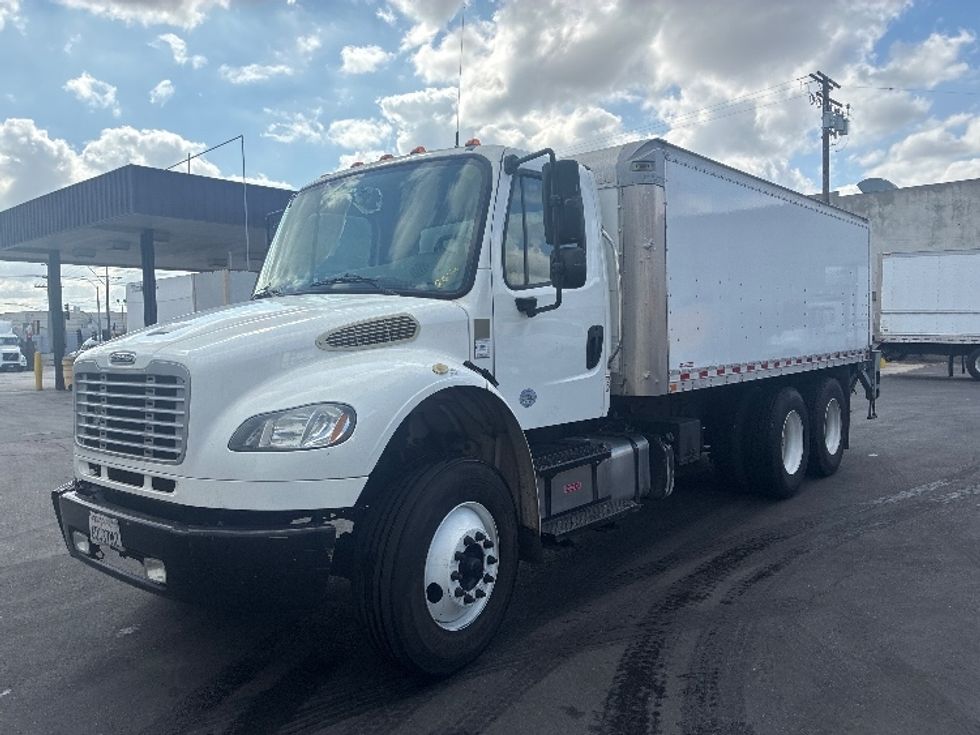 Medium Duty Box Truck-Light and Medium Duty Trucks-Freightliner-2019-M2-Torrance-CA-123,157\n\t\tmiles-$ 57,000 - Image 1