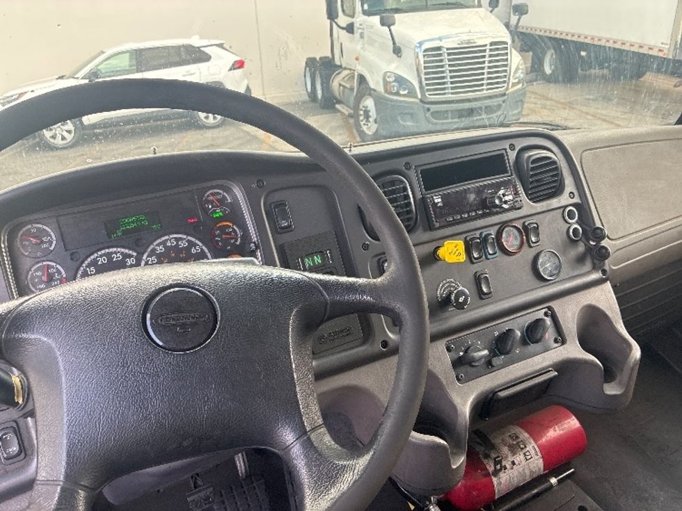 Medium Duty Box Truck-Light and Medium Duty Trucks-Freightliner-2019-M2-Torrance-CA-123,157\n\t\tmiles-$ 57,000 - Image 17