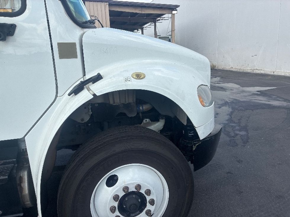 Medium Duty Box Truck-Light and Medium Duty Trucks-Freightliner-2019-M2-Torrance-CA-123,157\n\t\tmiles-$ 57,000 - Image 22