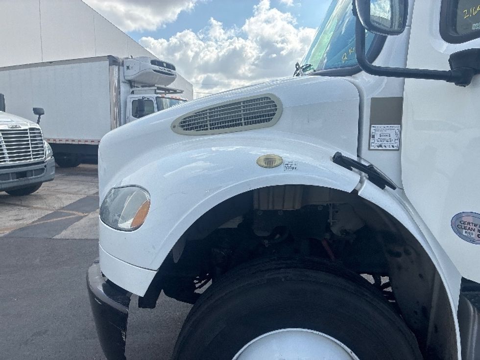 Medium Duty Box Truck-Light and Medium Duty Trucks-Freightliner-2019-M2-Torrance-CA-123,157\n\t\tmiles-$ 57,000 - Image 23