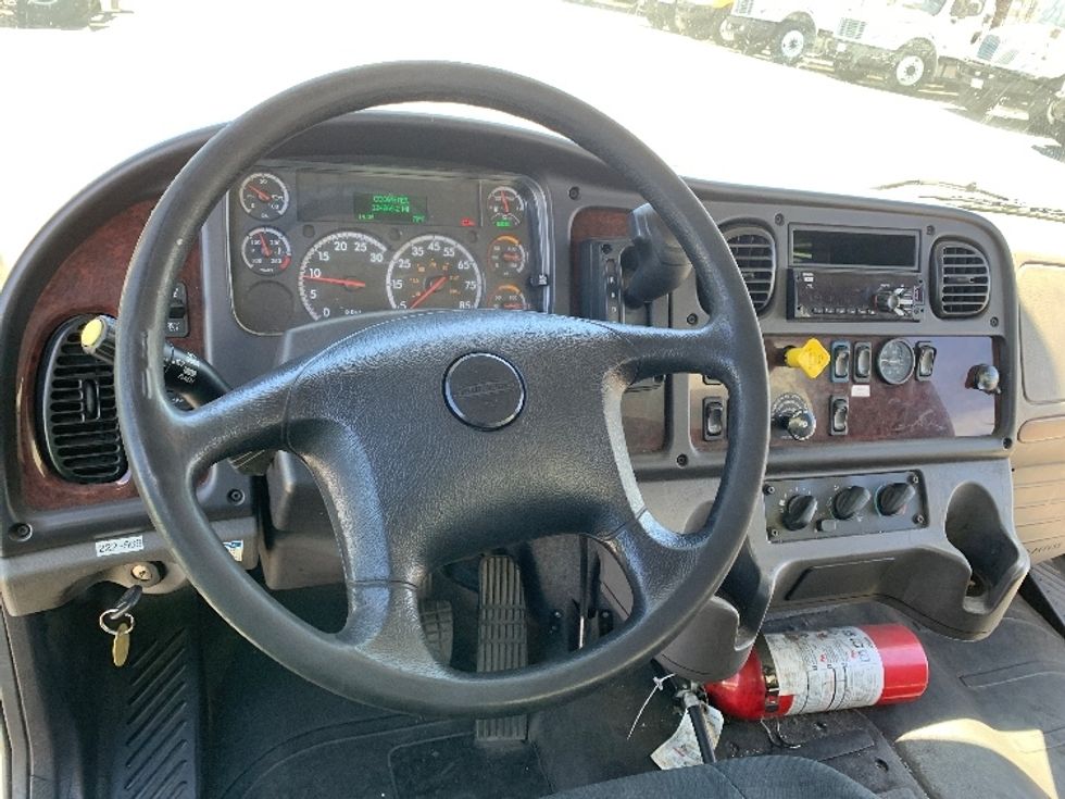 Medium Duty Box Truck-Light and Medium Duty Trucks-Freightliner-2019-M2-Torrance-CA-124,368\n\t\tmiles-$ 59,250 - Image 18