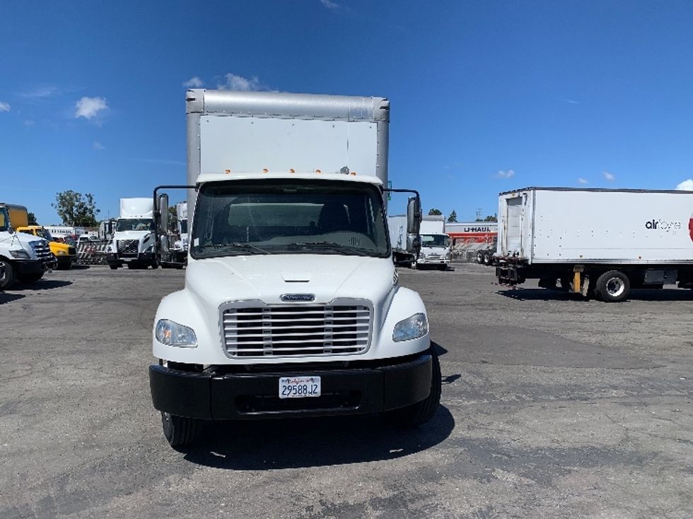 Medium Duty Box Truck-Light and Medium Duty Trucks-Freightliner-2019-M2-Torrance-CA-124,368\n\t\tmiles-$ 59,250 - Image 2