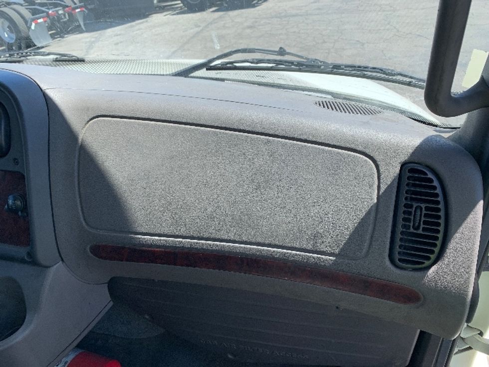 Medium Duty Box Truck-Light and Medium Duty Trucks-Freightliner-2019-M2-Torrance-CA-124,368\n\t\tmiles-$ 59,250 - Image 21