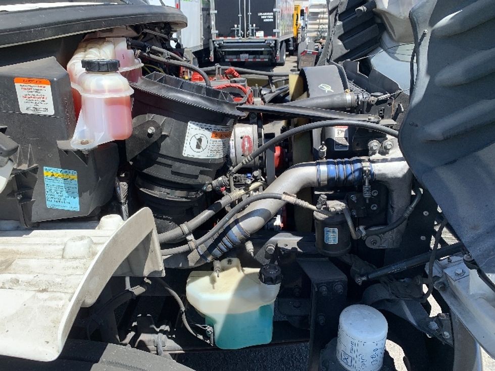 Medium Duty Box Truck-Light and Medium Duty Trucks-Freightliner-2019-M2-Torrance-CA-124,368\n\t\tmiles-$ 59,250 - Image 23