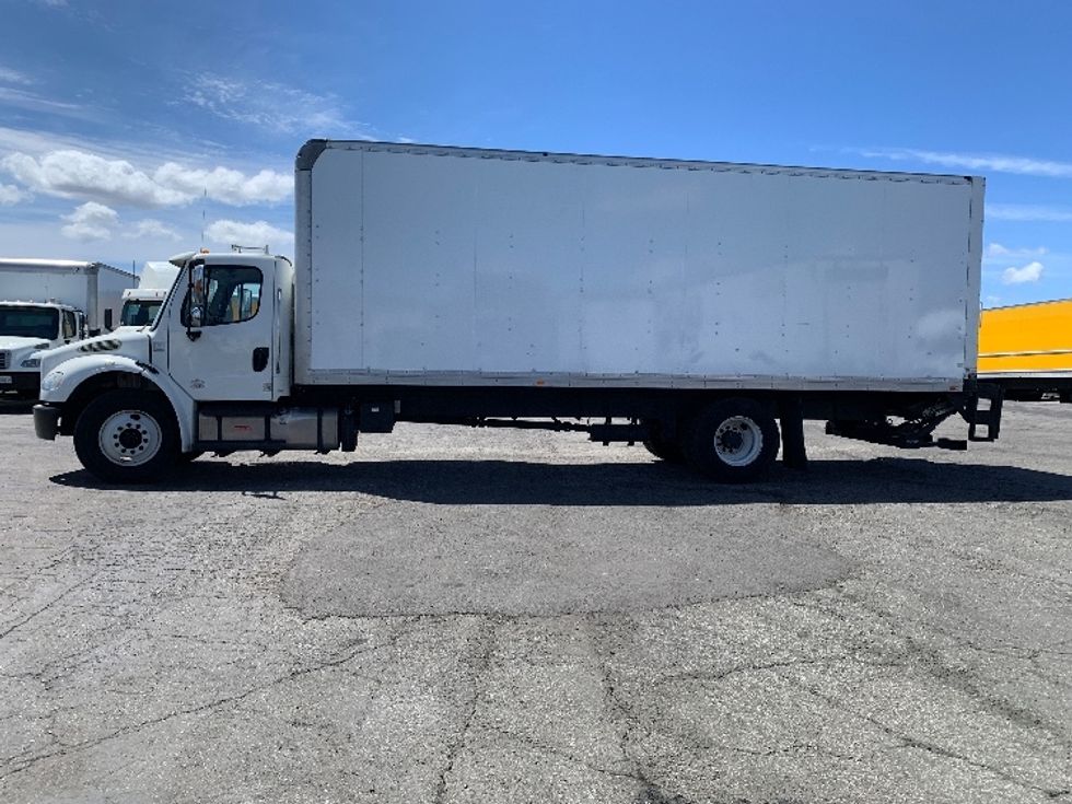 Medium Duty Box Truck-Light and Medium Duty Trucks-Freightliner-2019-M2-Torrance-CA-124,368\n\t\tmiles-$ 59,250 - Image 4