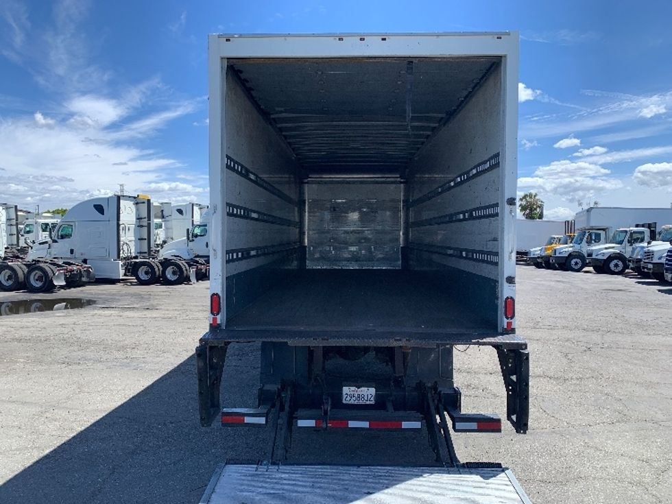 Medium Duty Box Truck-Light and Medium Duty Trucks-Freightliner-2019-M2-Torrance-CA-124,368\n\t\tmiles-$ 59,250 - Image 8