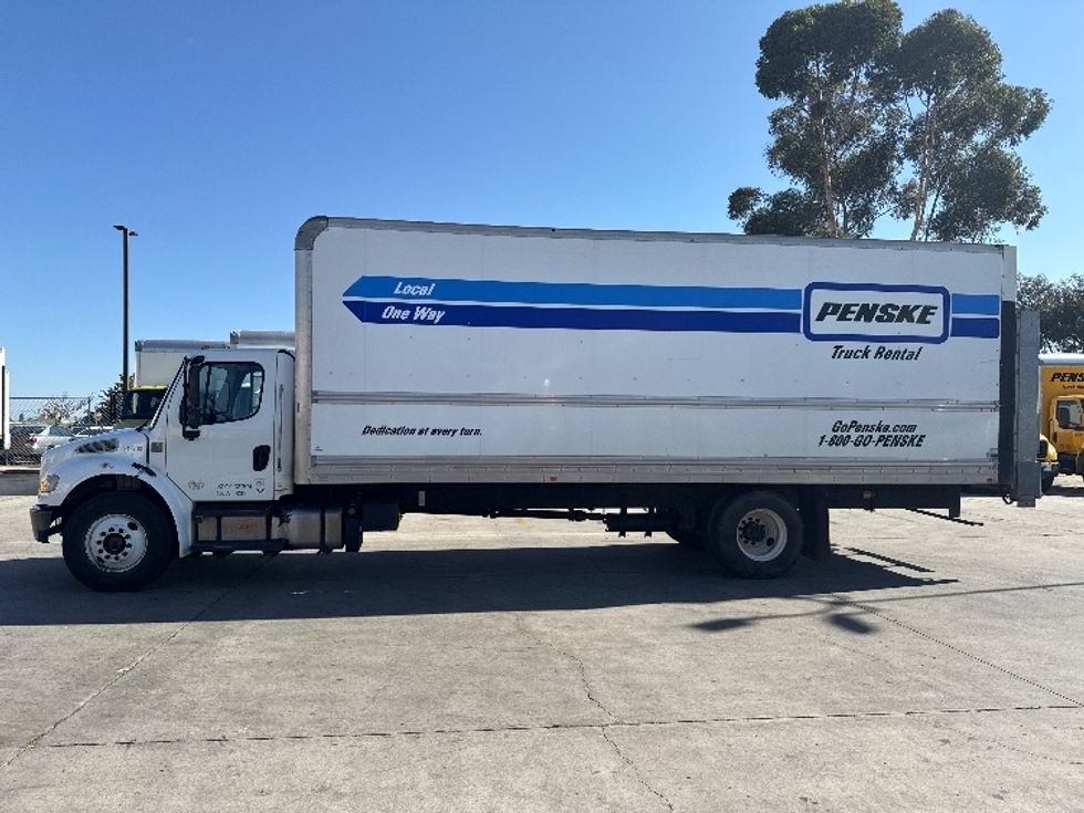 2019 Freightliner M2 106 Medium Duty photo 4