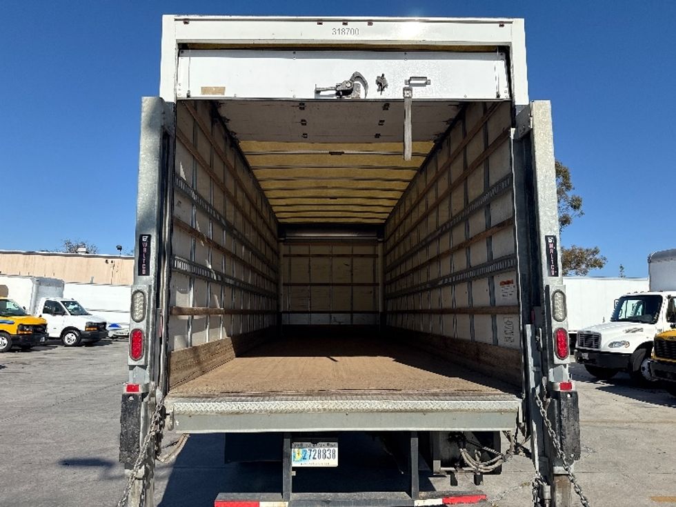Medium Duty Box Truck-Light and Medium Duty Trucks-Freightliner-2019-M2-Torrance-CA-124,944\n\t\tmiles-$ 60,250 - Image 8