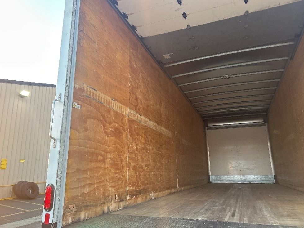Medium Duty Box Truck-Light and Medium Duty Trucks-Freightliner-2019-M2-Torrance-CA-126,220\n\t\tmiles-$ 47,750 - Image 11