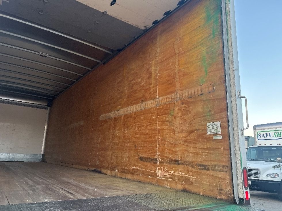 Medium Duty Box Truck-Light and Medium Duty Trucks-Freightliner-2019-M2-Torrance-CA-126,220\n\t\tmiles-$ 47,750 - Image 12