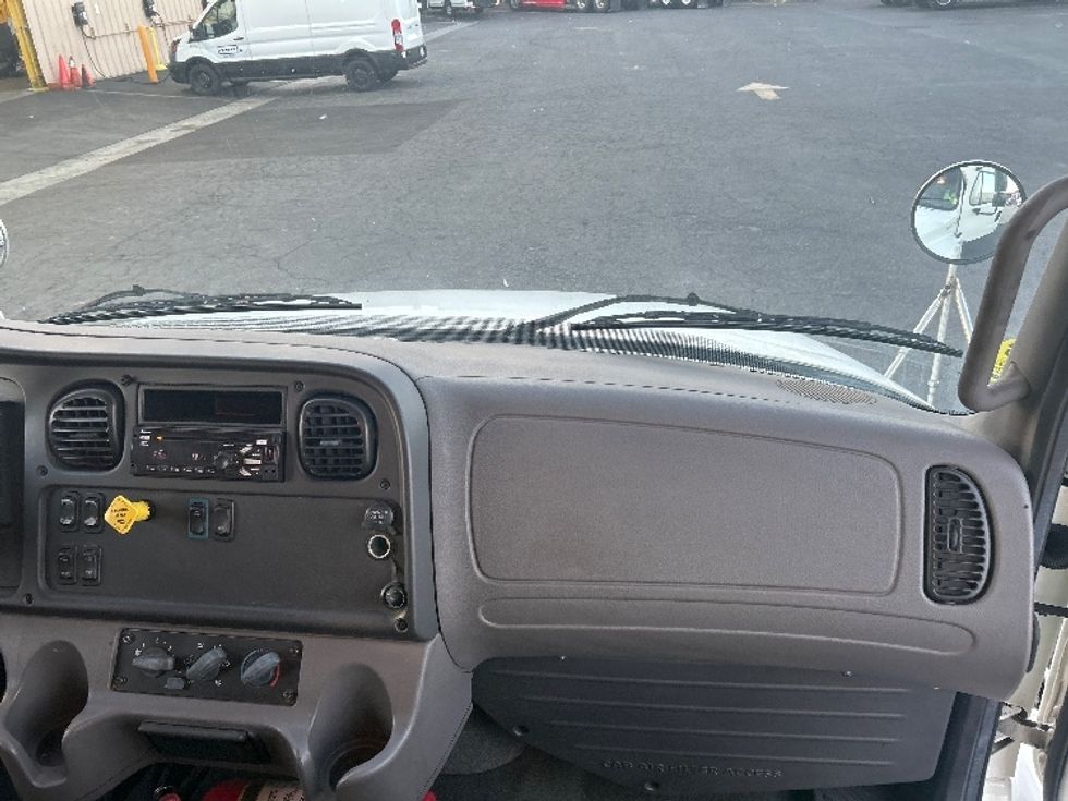 Medium Duty Box Truck-Light and Medium Duty Trucks-Freightliner-2019-M2-Torrance-CA-126,220\n\t\tmiles-$ 47,750 - Image 21