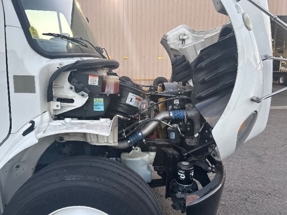 Medium Duty Box Truck-Light and Medium Duty Trucks-Freightliner-2019-M2-Torrance-CA-126,220\n\t\tmiles-$ 47,750 - Image 23