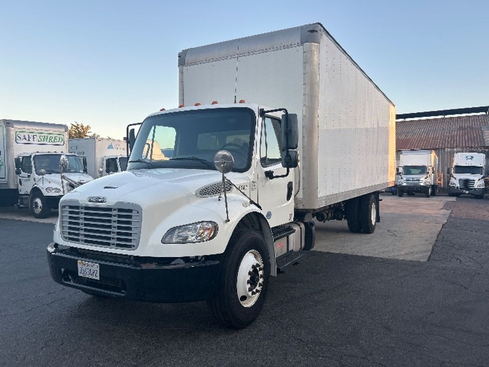 Medium Duty Box Truck-Light and Medium Duty Trucks-Freightliner-2019-M2-Torrance-CA-126,220\n\t\tmiles-$ 47,750 - Image 3