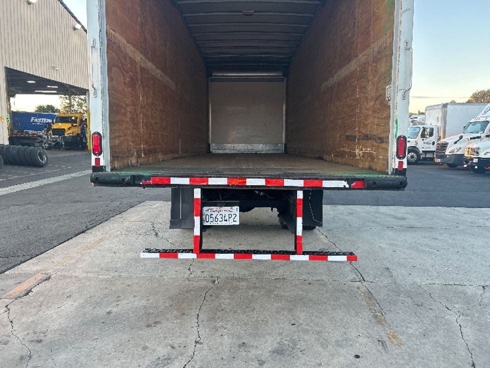 Medium Duty Box Truck-Light and Medium Duty Trucks-Freightliner-2019-M2-Torrance-CA-126,220\n\t\tmiles-$ 47,750 - Image 9