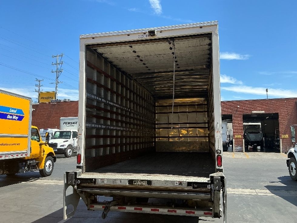 Medium Duty Box Truck-Light and Medium Duty Trucks-Freightliner-2019-M2-Torrance-CA-128,793\n\t\tmiles-$ 55,000 - Image 8