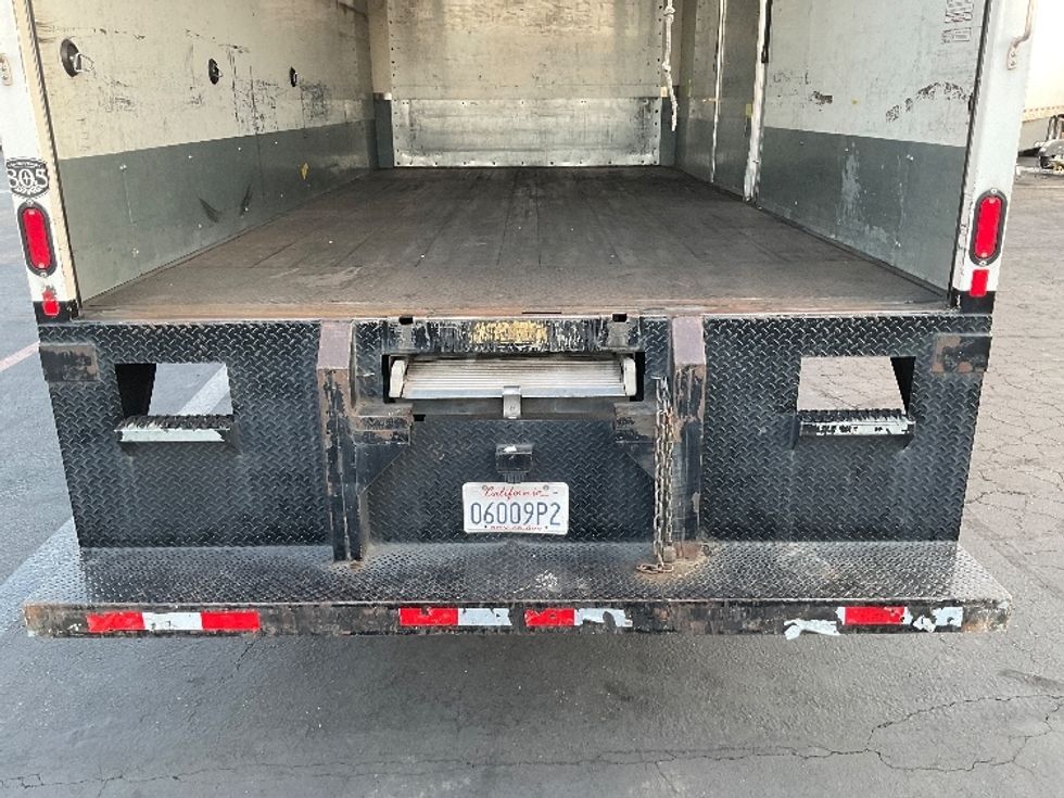 Medium Duty Box Truck-Light and Medium Duty Trucks-Freightliner-2019-M2-Torrance-CA-130,138\n\t\tmiles-$ 40,500 - Image 10