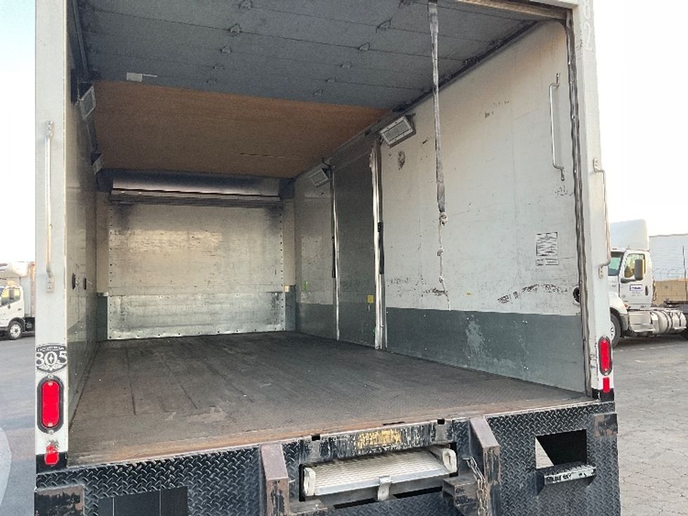 Medium Duty Box Truck-Light and Medium Duty Trucks-Freightliner-2019-M2-Torrance-CA-130,138\n\t\tmiles-$ 40,500 - Image 11