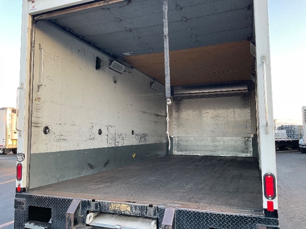 Medium Duty Box Truck-Light and Medium Duty Trucks-Freightliner-2019-M2-Torrance-CA-130,138\n\t\tmiles-$ 40,500 - Image 12