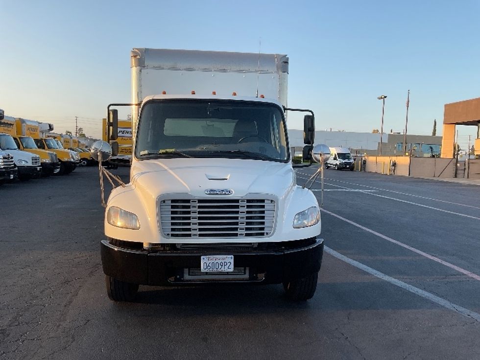 Medium Duty Box Truck-Light and Medium Duty Trucks-Freightliner-2019-M2-Torrance-CA-130,138\n\t\tmiles-$ 40,500 - Image 2