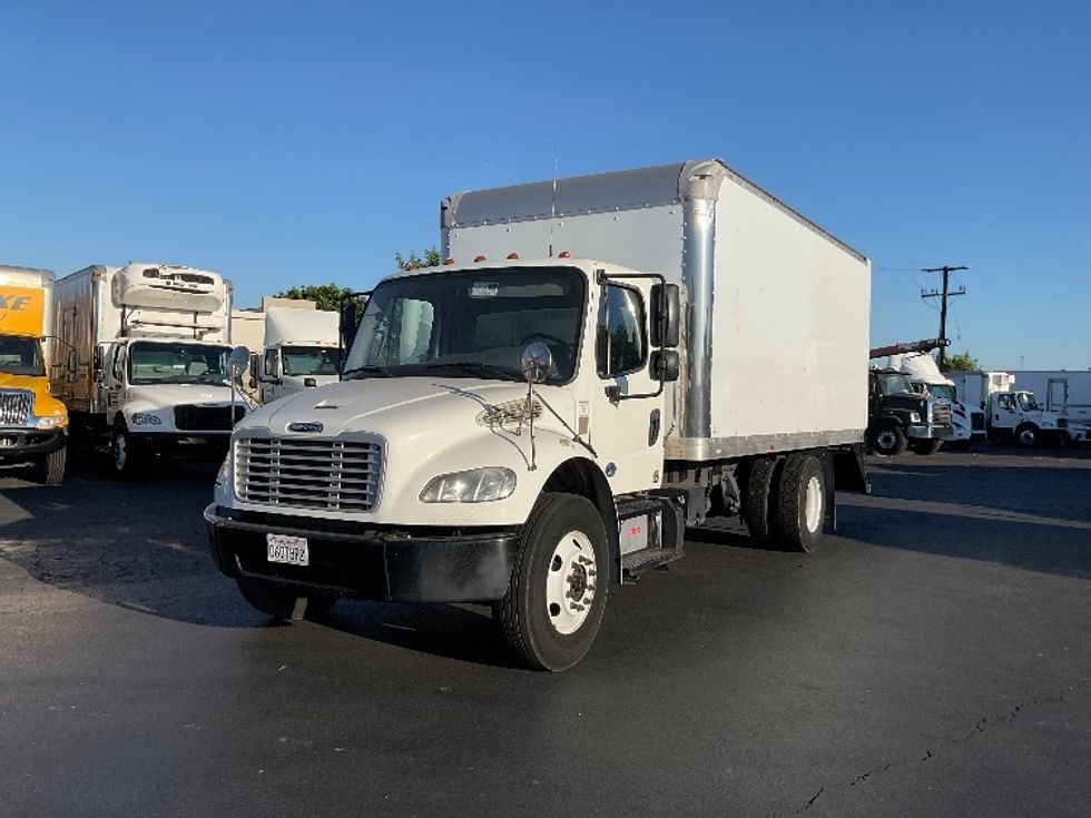 Medium Duty Box Truck-Light and Medium Duty Trucks-Freightliner-2019-M2-Torrance-CA-130,685\n\t\tmiles-$ 40,500 - Image 3