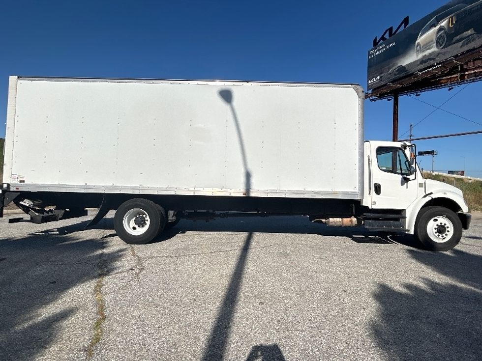 Medium Duty Box Truck-Light and Medium Duty Trucks-Freightliner-2019-M2-Torrance-CA-132,080\n\t\tmiles-$ 55,750 - Image 15