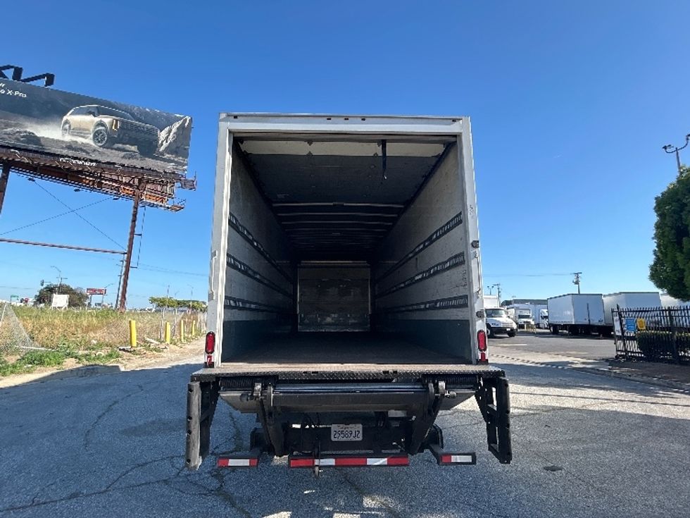 Medium Duty Box Truck-Light and Medium Duty Trucks-Freightliner-2019-M2-Torrance-CA-132,080\n\t\tmiles-$ 55,750 - Image 8