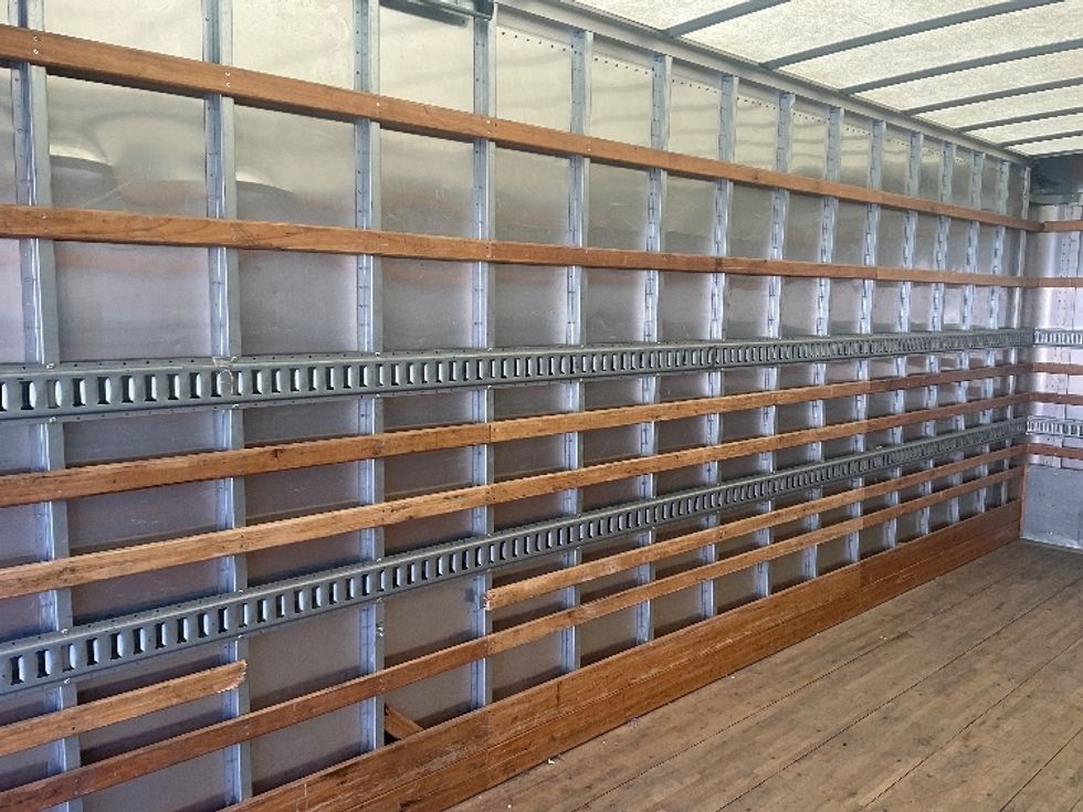 Medium Duty Box Truck-Light and Medium Duty Trucks-Freightliner-2019-M2-Torrance-CA-132,462\n\t\tmiles-$ 59,500 - Image 11