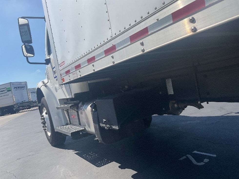 Medium Duty Box Truck-Light and Medium Duty Trucks-Freightliner-2019-M2-Torrance-CA-132,462\n\t\tmiles-$ 59,500 - Image 5