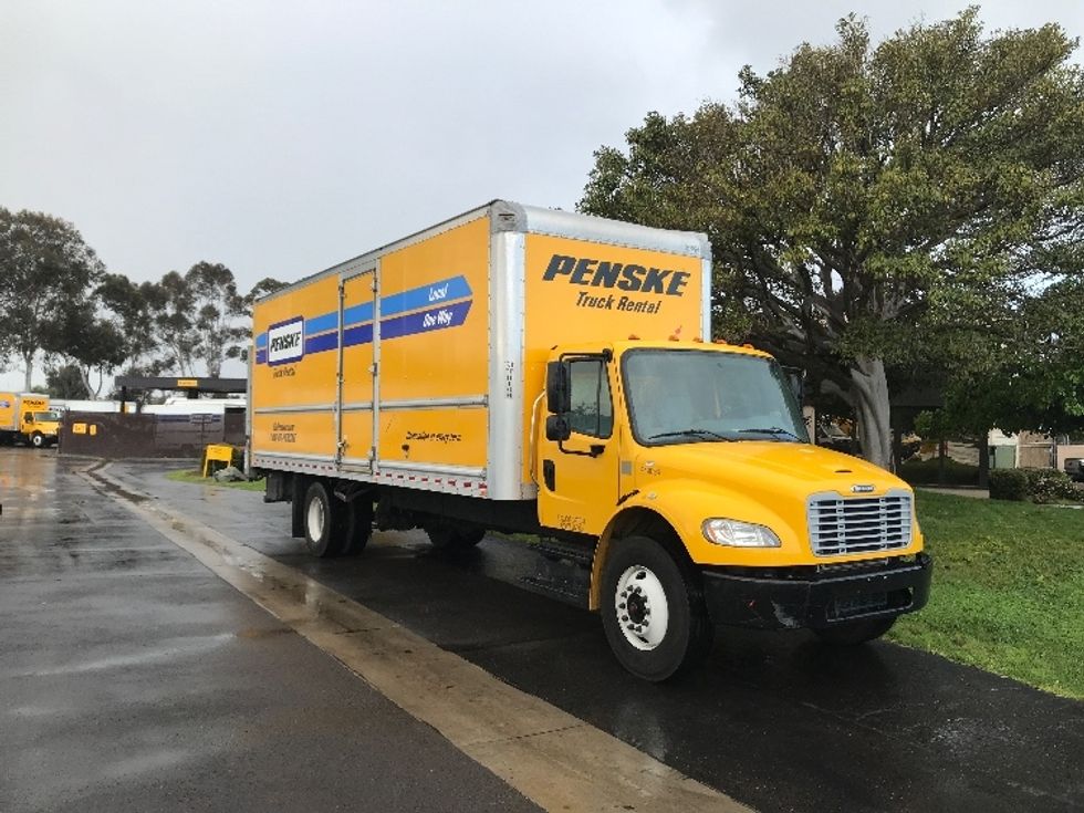 Medium Duty Box Truck-Light and Medium Duty Trucks-Freightliner-2019-M2-Torrance-CA-133,735\n\t\tmiles-$ 57,750 - Image 1