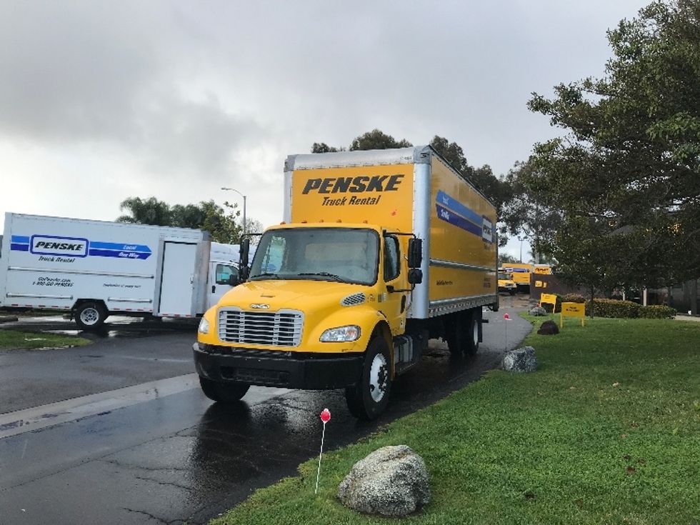 Medium Duty Box Truck-Light and Medium Duty Trucks-Freightliner-2019-M2-Torrance-CA-133,735\n\t\tmiles-$ 57,750 - Image 3