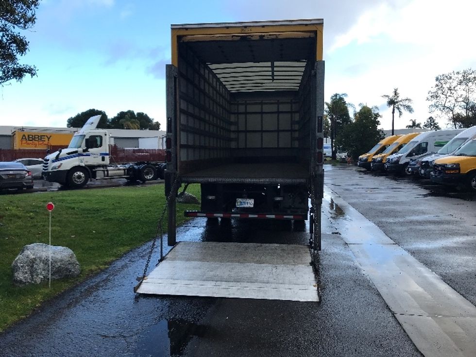 Medium Duty Box Truck-Light and Medium Duty Trucks-Freightliner-2019-M2-Torrance-CA-133,735\n\t\tmiles-$ 57,750 - Image 9