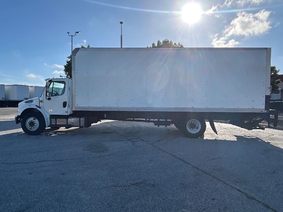 Medium Duty Box Truck-Light and Medium Duty Trucks-Freightliner-2019-M2-Torrance-CA-134,803\n\t\tmiles-$ 55,500 - Image 4