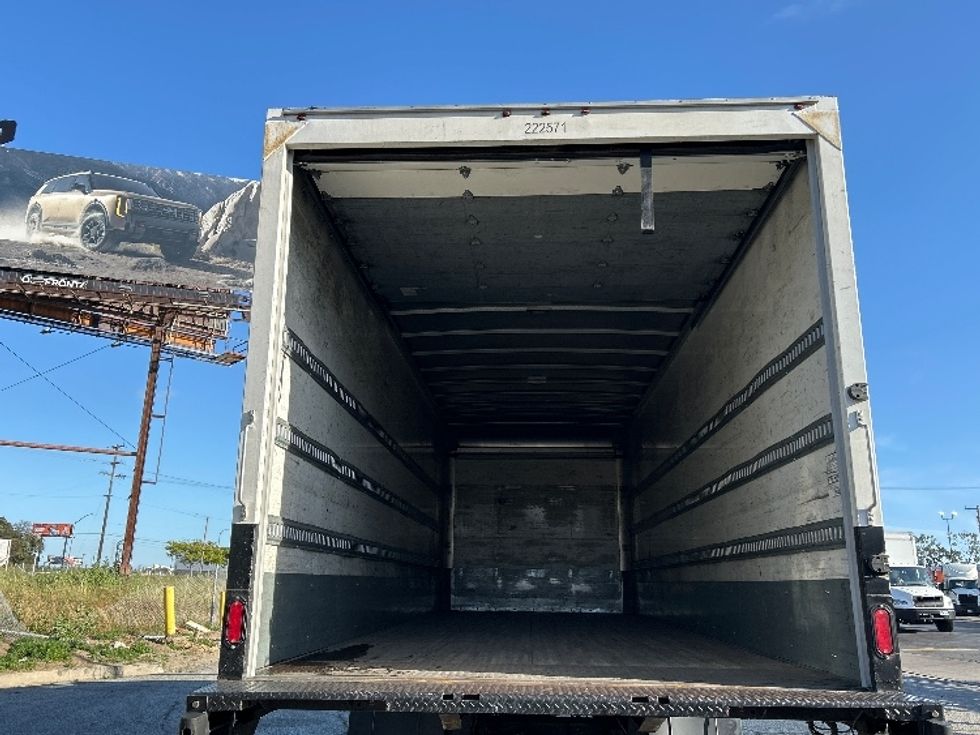 Medium Duty Box Truck-Light and Medium Duty Trucks-Freightliner-2019-M2-Torrance-CA-134,803\n\t\tmiles-$ 55,500 - Image 8