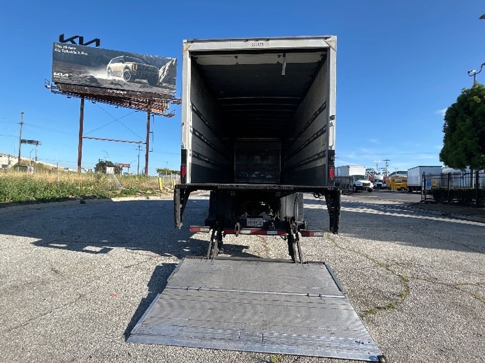 Medium Duty Box Truck-Light and Medium Duty Trucks-Freightliner-2019-M2-Torrance-CA-134,803\n\t\tmiles-$ 55,500 - Image 9