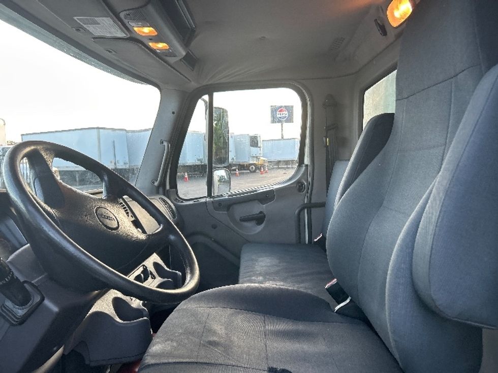 Medium Duty Box Truck-Light and Medium Duty Trucks-Freightliner-2019-M2-Torrance-CA-136,899\n\t\tmiles-$ 55,250 - Image 14
