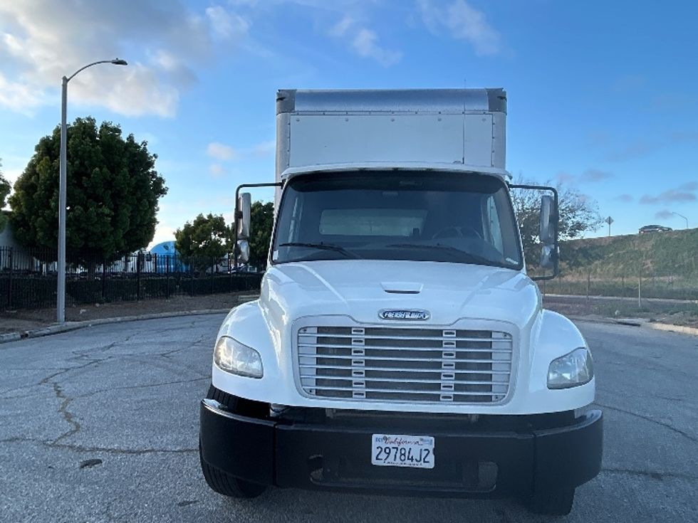 Medium Duty Box Truck-Light and Medium Duty Trucks-Freightliner-2019-M2-Torrance-CA-136,899\n\t\tmiles-$ 55,250 - Image 2
