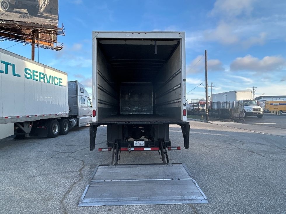 Medium Duty Box Truck-Light and Medium Duty Trucks-Freightliner-2019-M2-Torrance-CA-136,899\n\t\tmiles-$ 55,250 - Image 7