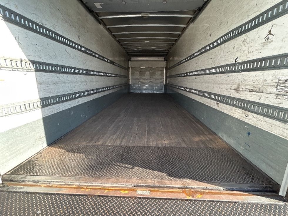 Medium Duty Box Truck-Light and Medium Duty Trucks-Freightliner-2019-M2-Torrance-CA-137,432\n\t\tmiles-$ 55,250 - Image 10
