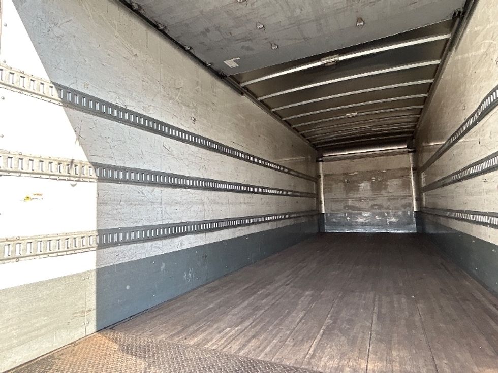 Medium Duty Box Truck-Light and Medium Duty Trucks-Freightliner-2019-M2-Torrance-CA-137,432\n\t\tmiles-$ 55,250 - Image 11