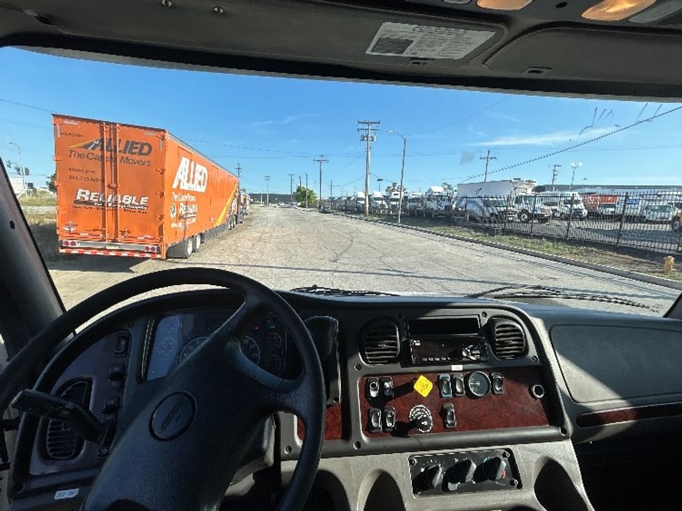 Medium Duty Box Truck-Light and Medium Duty Trucks-Freightliner-2019-M2-Torrance-CA-137,432\n\t\tmiles-$ 55,250 - Image 18